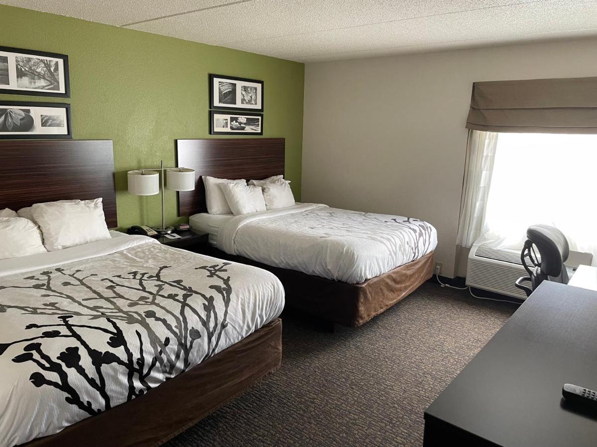 Sleep Inn & Suites Near Sports World Blvd Gatlinburg Exterior photo